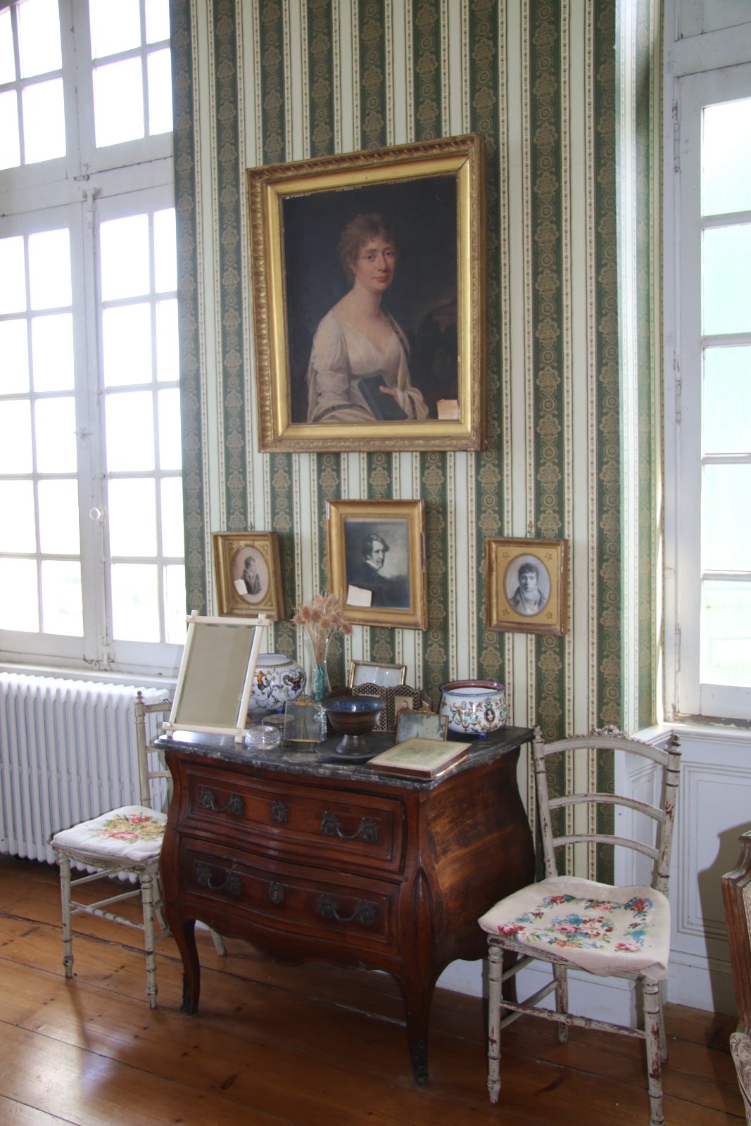 En préparation Vente de prestige : Tableaux Mobilier Objets d'Art Bijoux